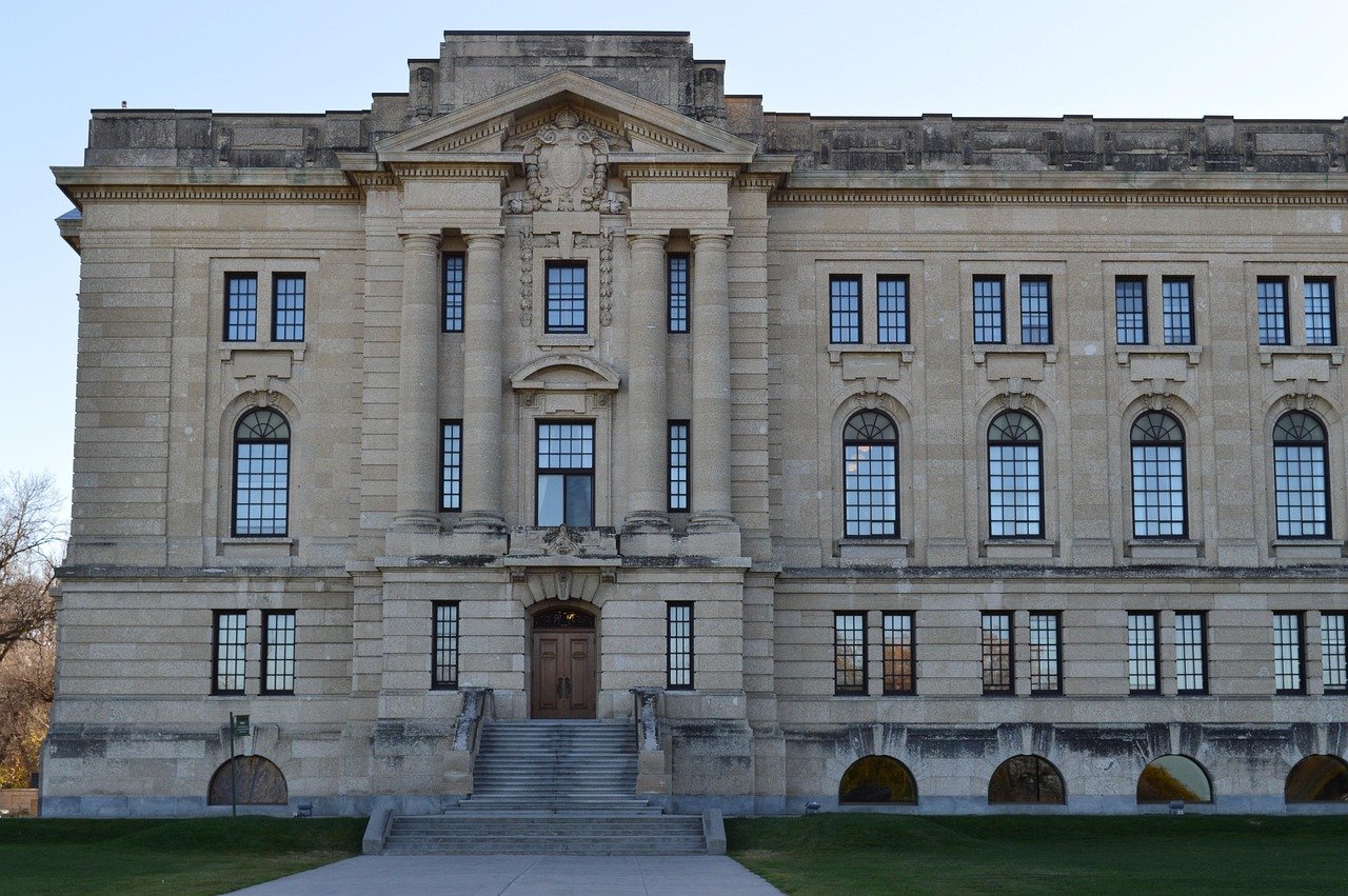 Read more about the article University of Saskatchewan Graduate Scholarships 2025: Fully Funded Study in Canada – The Complete Guide
